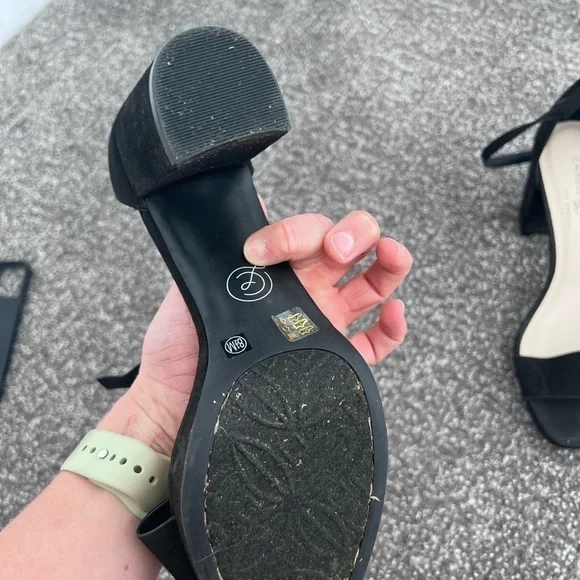 Chinese Laundry Black Block Heel - Picture 3 of 6